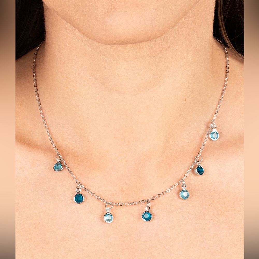 Glassy Stone - Blue Necklace